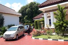 KPK Geledah Tiga Lokasi...