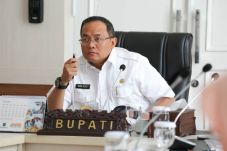 Bupati Dodi Jajaki Skema...