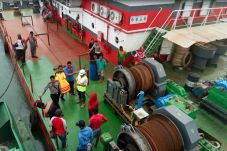 30 WNA Ditemukan Bekerja...