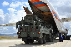 Pasok S-400 Rusia ke...