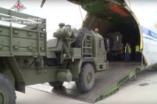 Miliki S-400 Rusia,...