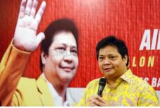 Airlangga: Golkar Bangga,...