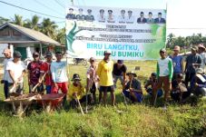 Bupati Askolani Pimpin...