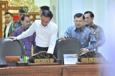 Jokowi Kesal Pembangkit...