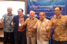 Pameran Ini Tawarkan...