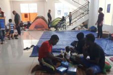 Nyaman Direlokasi Pemprov...