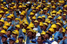 Menaker Sebut Tiga Kelompok...
