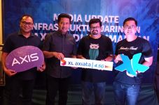 Trafik Meroket, XL Axiata...
