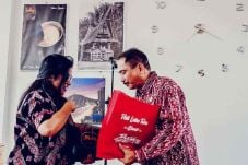 Menpar Arief Yahya Tanda...