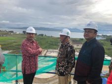 Amenitas Danau Toba...