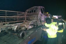Tabrakan Maut di Tol...