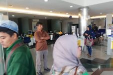 Protes Saldo Hilang,...