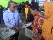 Bupati Agus Ambo Djiwa...