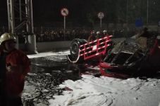 Truk BBM Terbakar di...