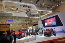 Mobil DFSK Buatan Indonesia...