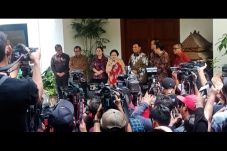 Politik Nasi Goreng...