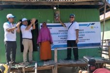 PLTS Seraya Terangi...