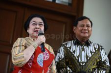 Nasdem: Pertemuan Mega-Prabowo...