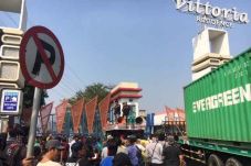 Tak Kunjung Jadi Pekerja,...