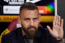 Resmi Gabung Boca, De...