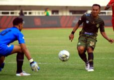 Hujan Gol di Pakansari,...