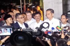Sudah Bekerja Siang...