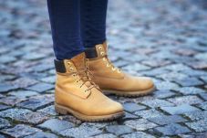 Lima Jenis Sepatu yang...