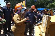 Pemkab Kobar Terus Buka...