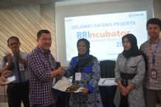 BRIncubator Beri Pelatihan...