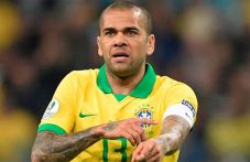Dani Alves Tunggu Pinangan...