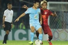 Diwarnai Keributan di...