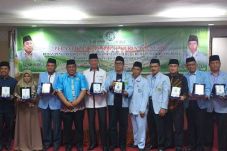 Wali Kota Syahrul Terima...