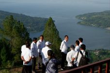 Jokowi Targetkan Infrastruktur...
