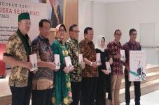 Menghidupkan Kembali...
