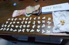 Sembunyikan 247 Butir...