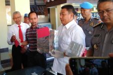 Diduga Korupsi Rp21...