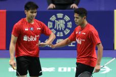Duet Sabar/Frengky Lawan...