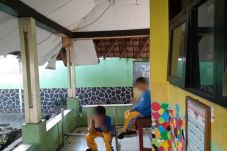 Gedung Sekolah Banyak...