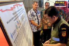 Bea Cukai Tanjung Emas...