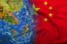 Soal LCS, China Peringatkan...