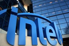 Intel Ajukan Lisensi...