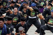 Seniman Debus Banten...