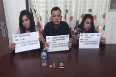Pesta Sabu, Dua Wanita...