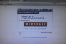 Peringatan Tsunami untuk...