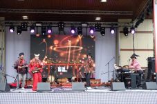 Keren, Band Wonderful...