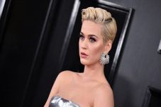 Jiplak Lagu, Katy Perry...