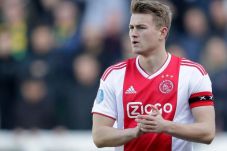 Ditinggal De Ligt, Ketangguhan...