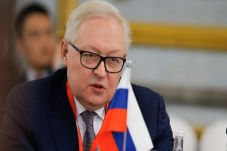 Rusia Tegaskan akan...