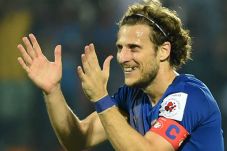 Forlan Pensiun, Luis...