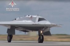 Drone Tempur Siluman...